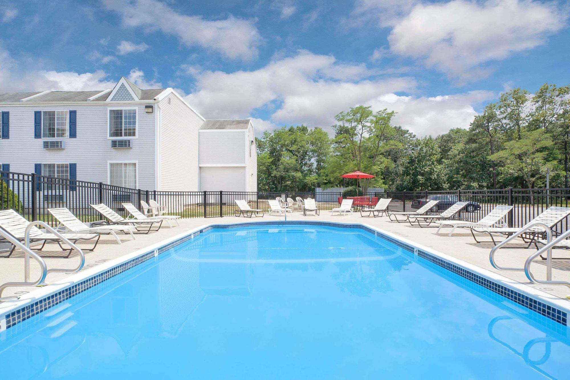 Hotel Howard Johnson By Wyndham Atlantic City Egg Harbor Township Exterior foto